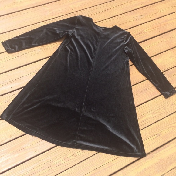 🤰💗Maternity Classy Black Velvet Long Sleeve Dress - Picture 3 of 12